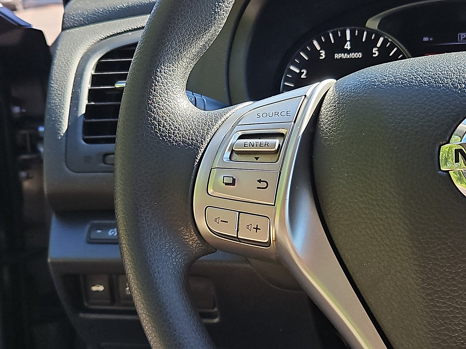 Certified 2018 Nissan Altima 2.5 S w/ S Convenience Package FWD image 19