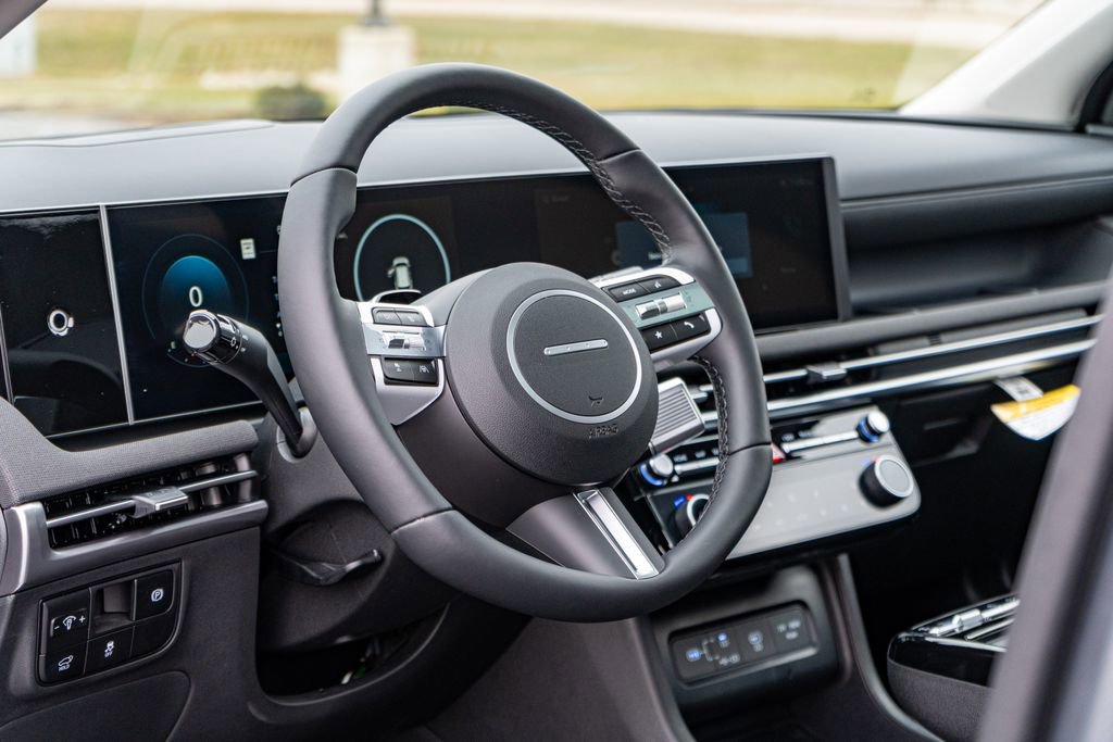 New 2025 Hyundai Tucson Limited image 26