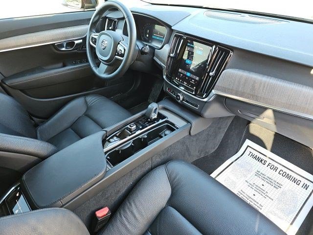 Used 2023 Volvo V90 B6 Cross Country Plus image 14