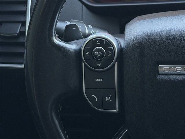 Used 2018 Land Rover Discovery HSE image 13