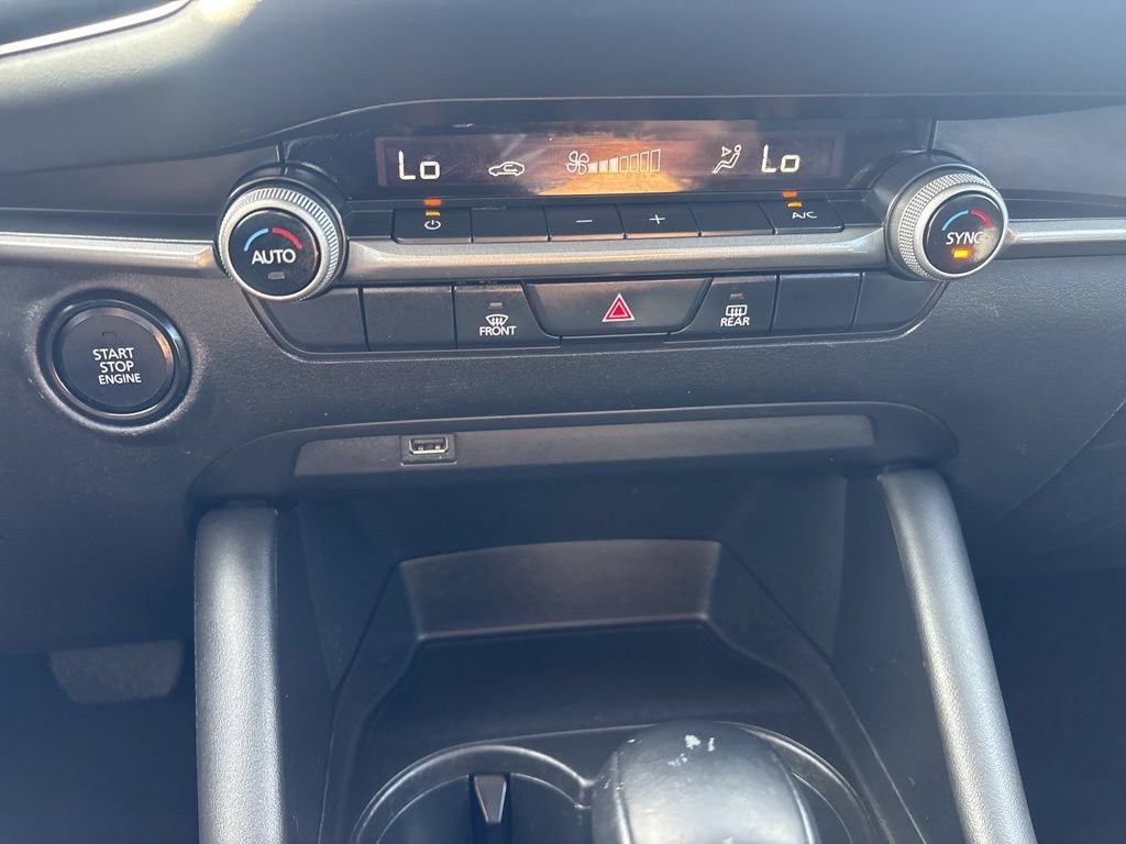 Used 2021 MAZDA MAZDA3 s FWD image 25