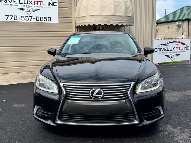Used 2013 Lexus LS 460 w/ Comfort Pkg RWD image 3
