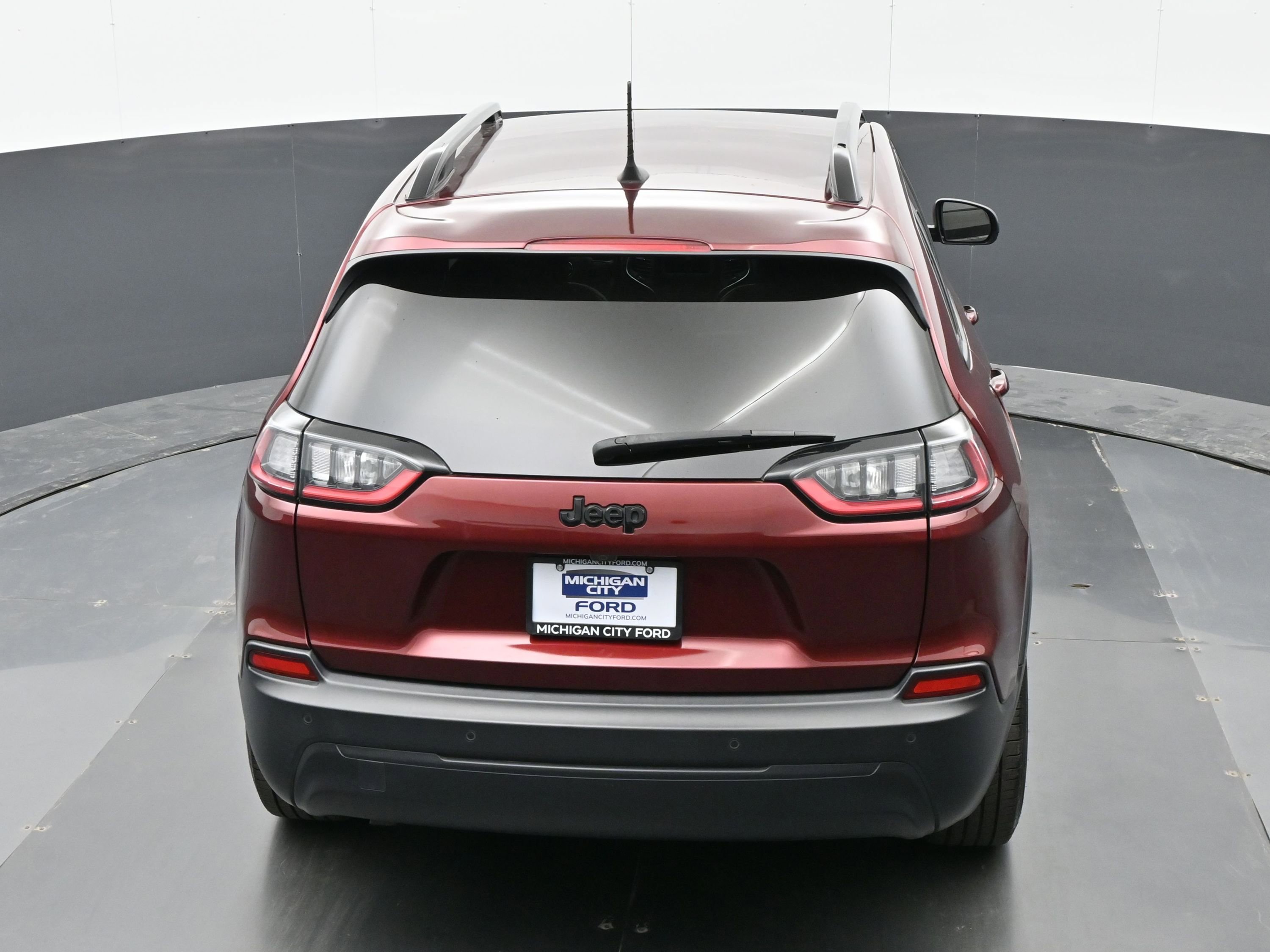 Used 2020 Jeep Cherokee Latitude Plus image 31