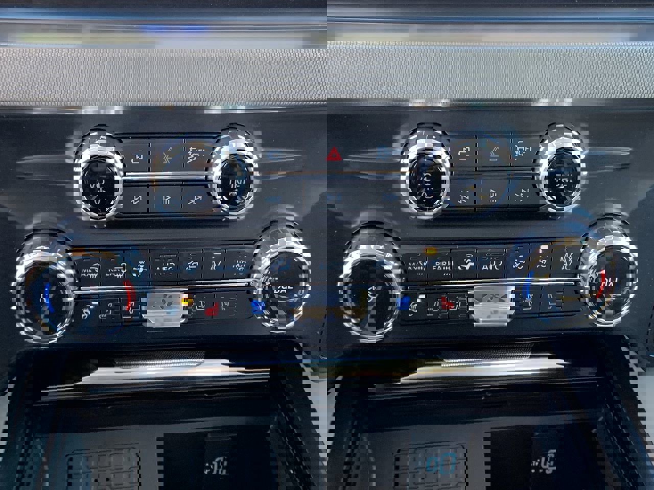 New 2026 Ford F350 Platinum w/ Platinum Plus Package image 37