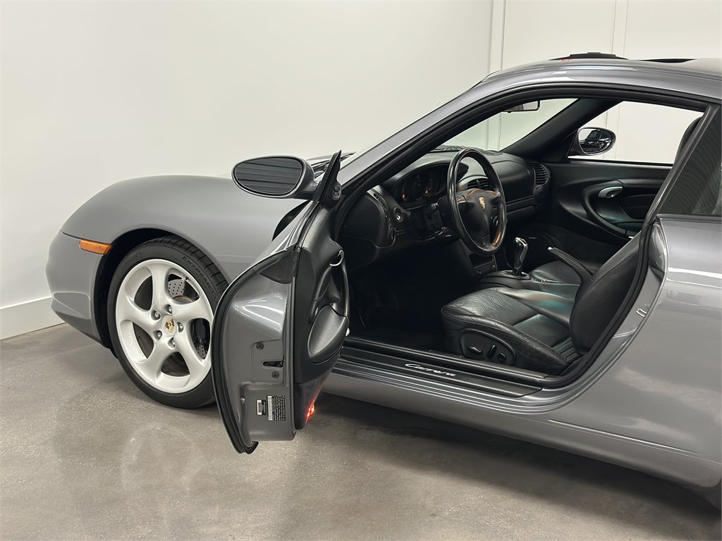 Used 2004 Porsche 911 GT3 RS image 19