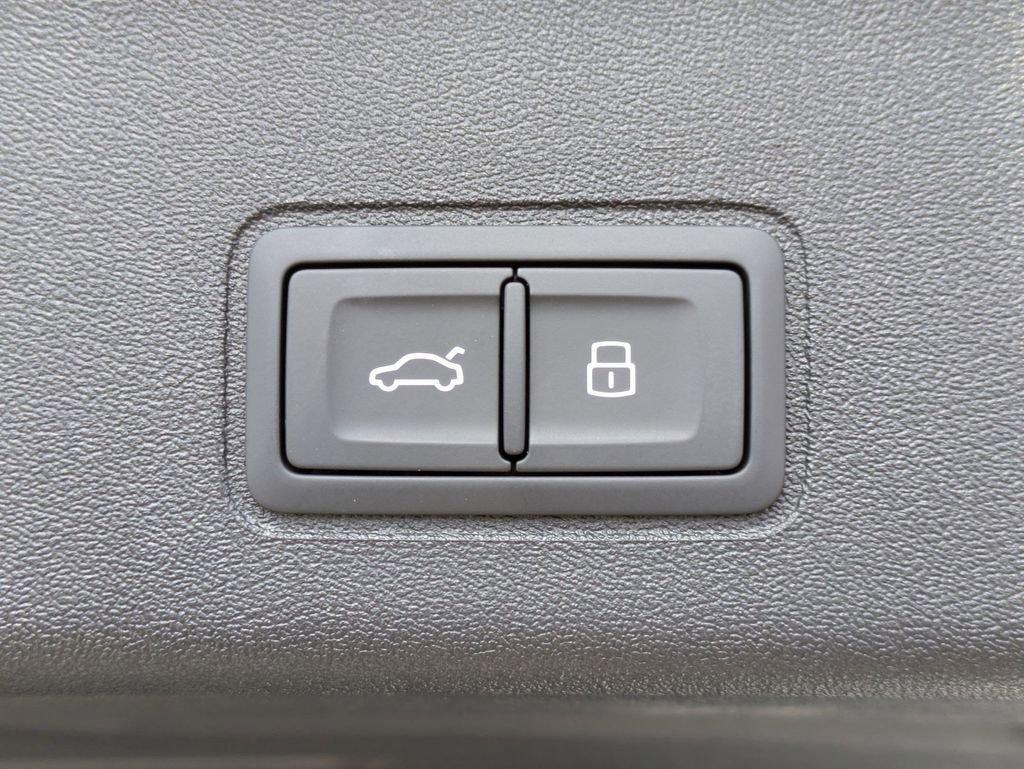 New 2026 Audi Q3 quattro 2.0T image 20