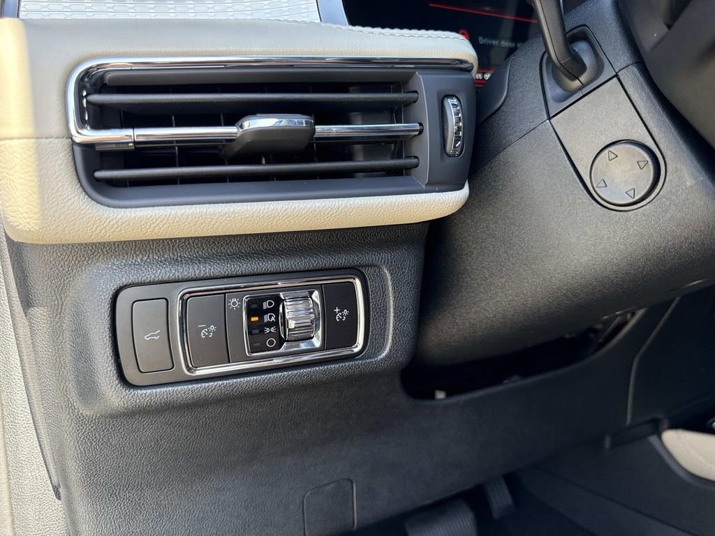 New 2026 Lincoln Corsair Premiere image 31