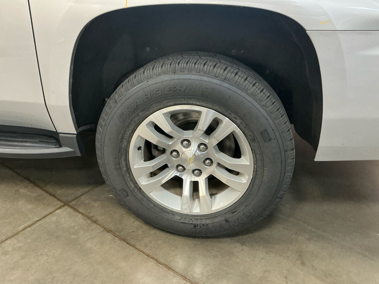 Used 2020 Chevrolet Suburban LT AWD/4WD image 26