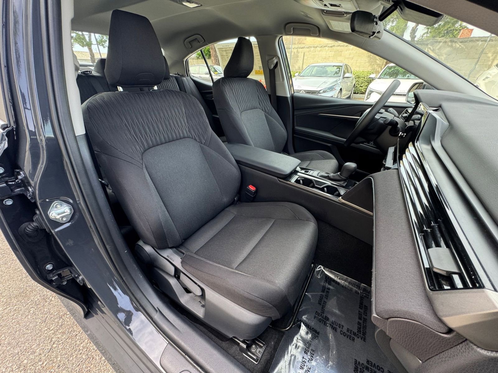 Used 2025 Toyota Camry LE FWD image 35