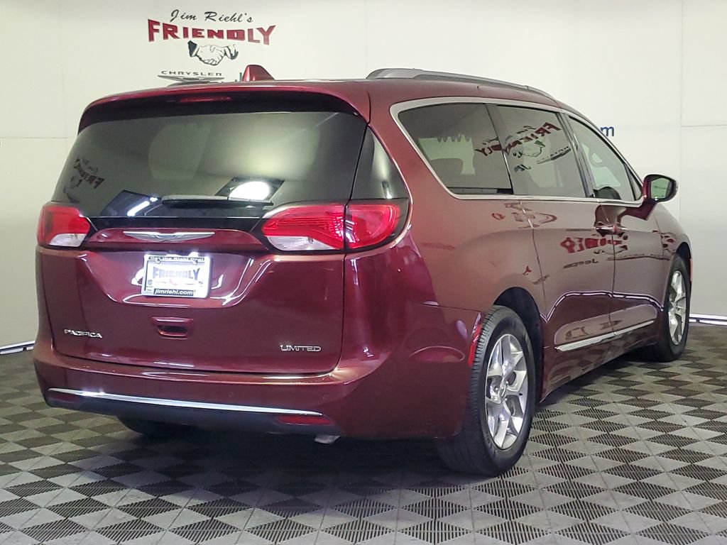 Used 2018 Chrysler Pacifica Limited FWD video 3