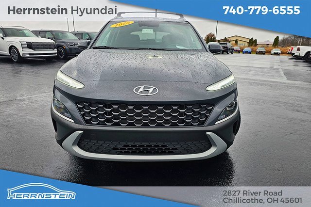 Used 2023 Hyundai Kona SEL image 2