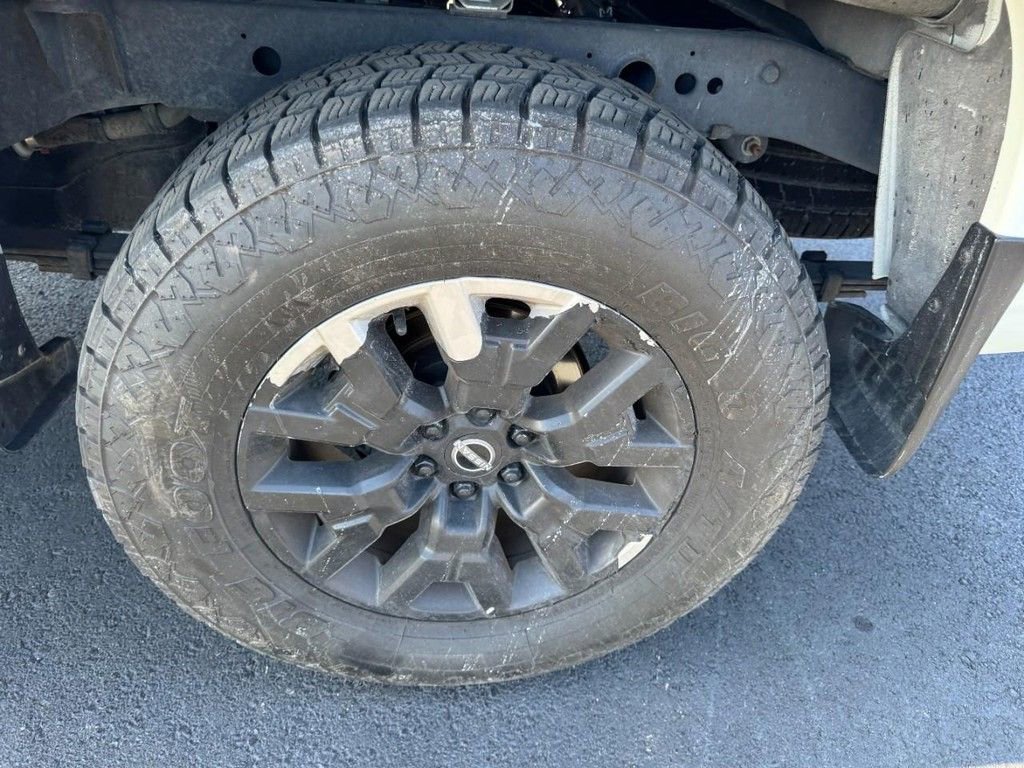 Used 2022 Nissan Frontier SV image 6