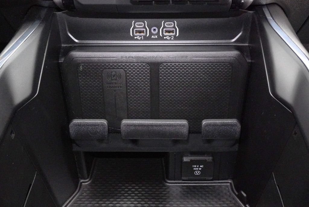 Used 2025 RAM 1500 Laramie w/ Sport Appearance Package AWD/4WD image 19