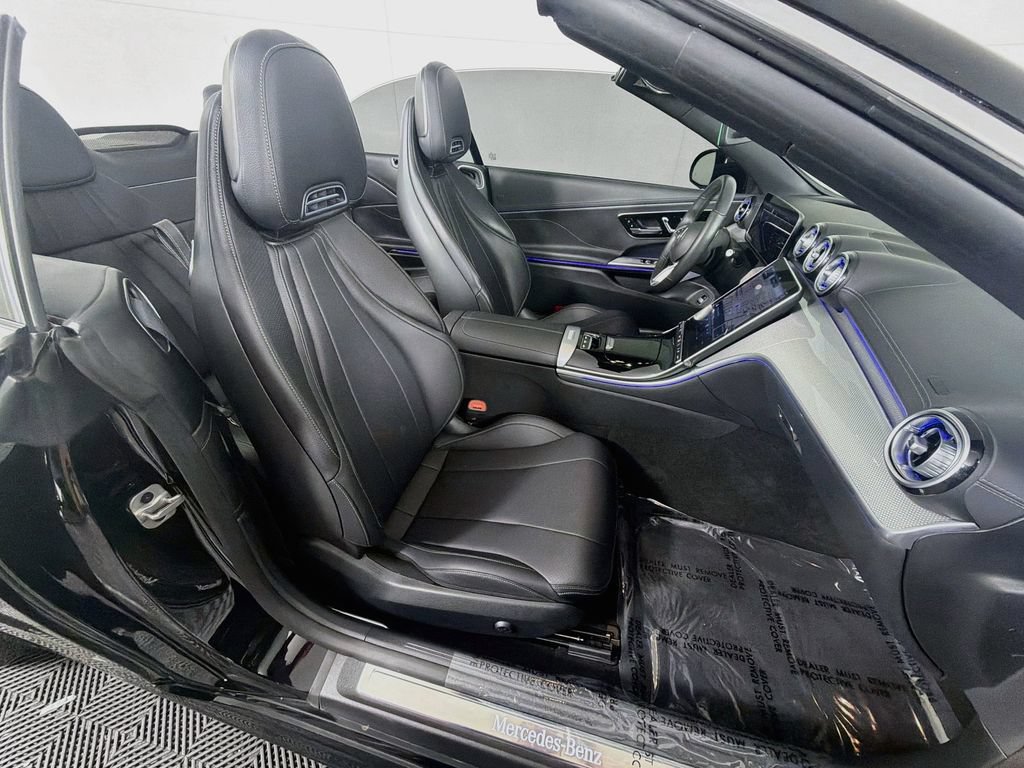 Used 2024 Mercedes-Benz CLE 300 4MATIC Cabriolet image 36