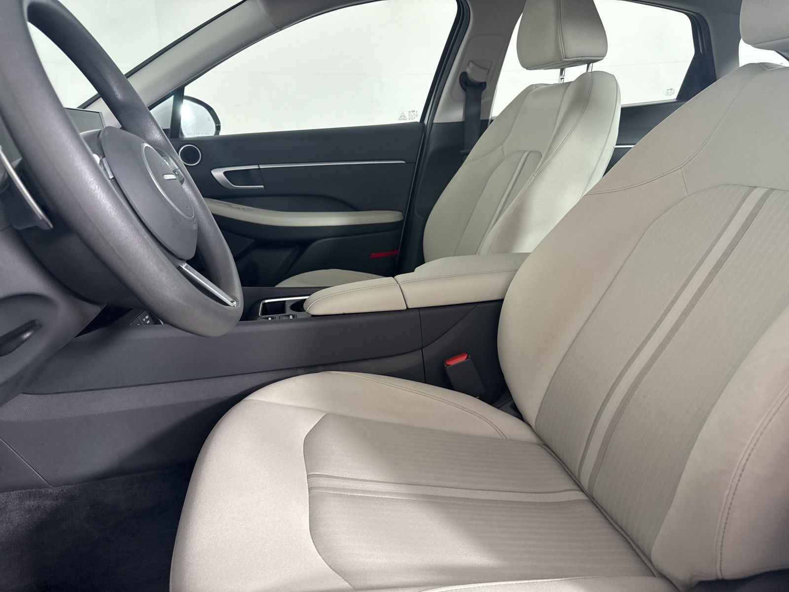 Used 2025 Hyundai Sonata SEL FWD image 8