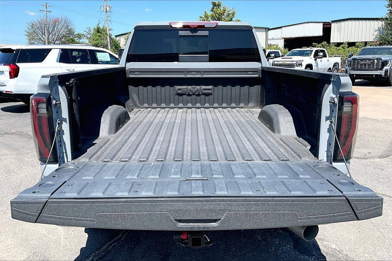 Used 2025 GMC Sierra 2500 AT4 w/ AT4 Premium Plus Package AWD/4WD image 30