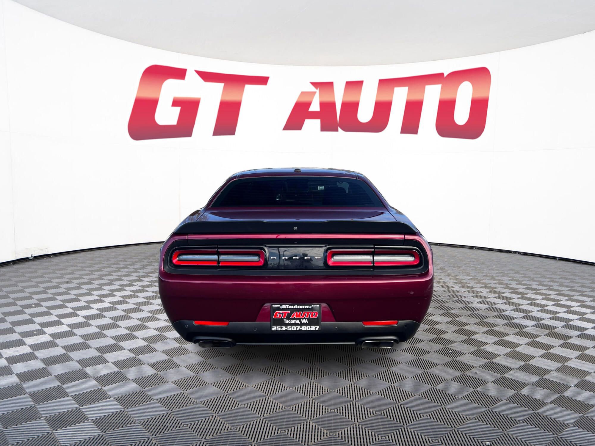 Used 2019 Dodge Challenger R/T w/ Blacktop Package image 6