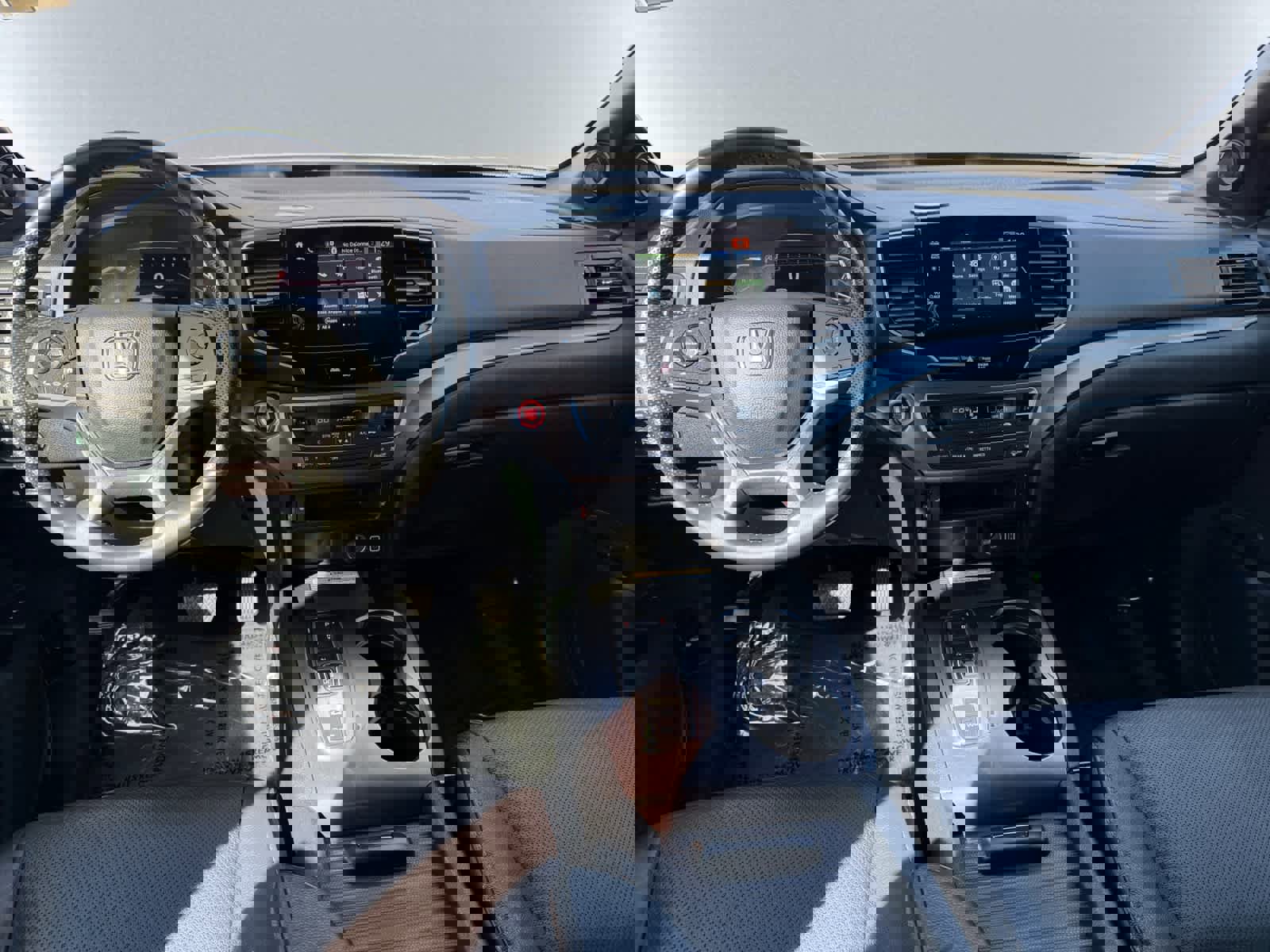 Used 2023 Honda Passport EX-L image 6