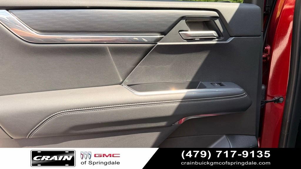 Used 2026 GMC Acadia Elevation FWD image 32