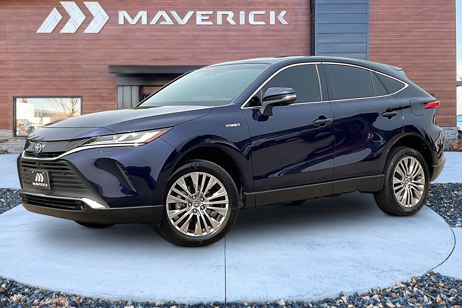 Used 2021 Toyota Venza Limited AWD/4WD image 3
