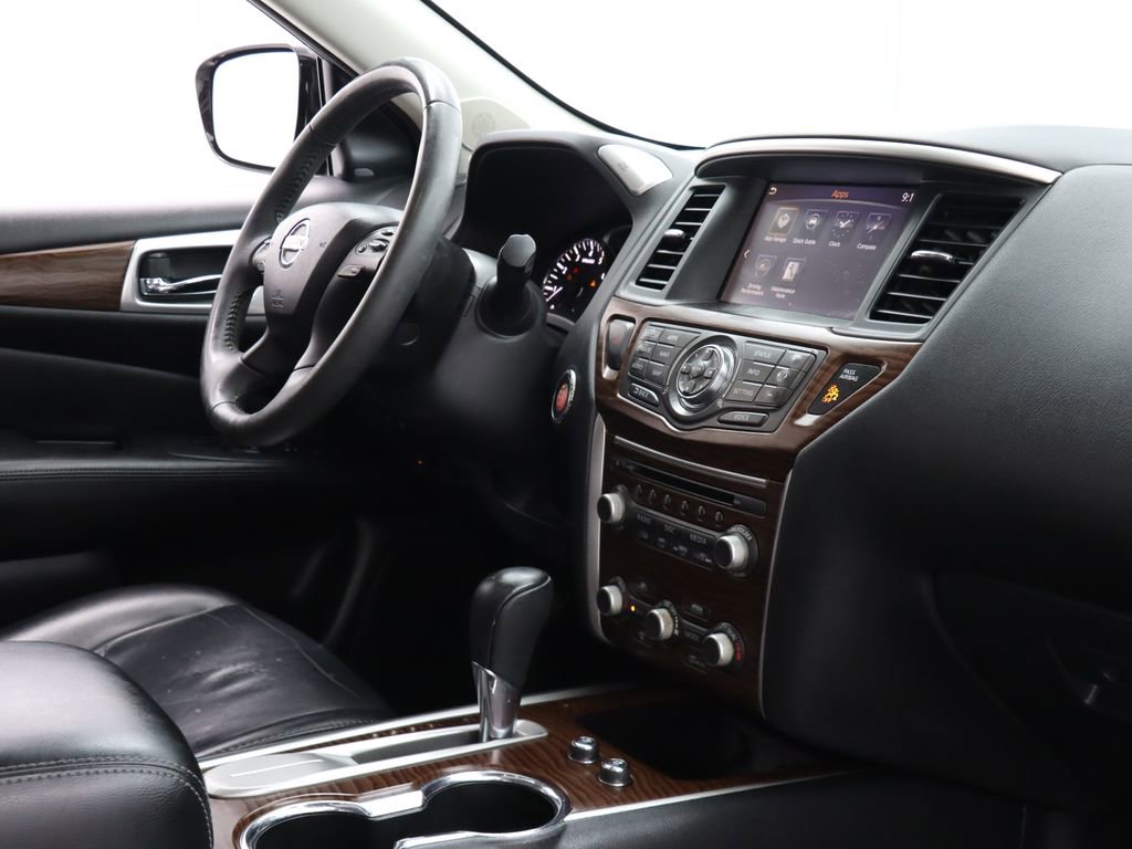 Used 2017 Nissan Pathfinder Platinum w/ Midnight Edition Package image 30