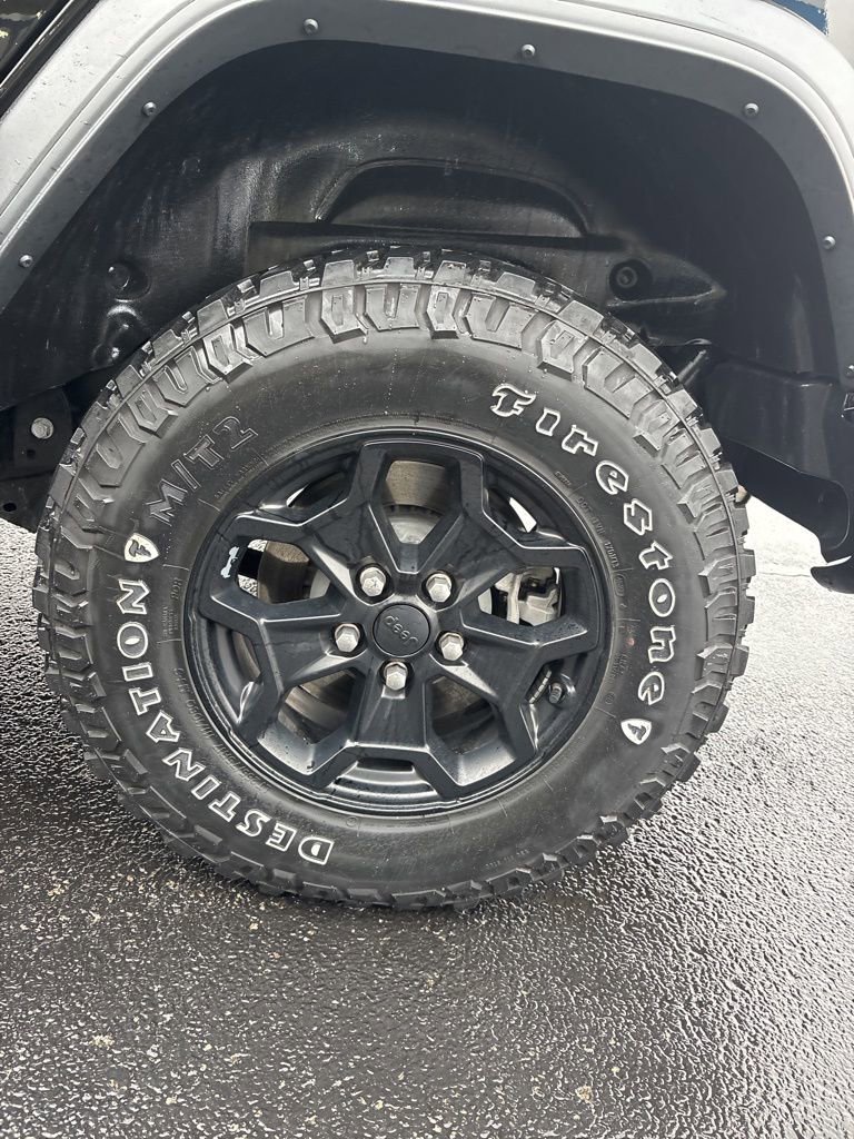 Used 2023 Jeep Wrangler Unlimited w/ Cold Weather Group image 11