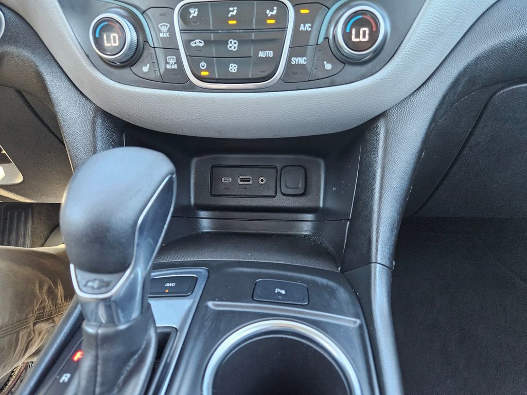 Used 2024 Chevrolet Equinox LT image 17