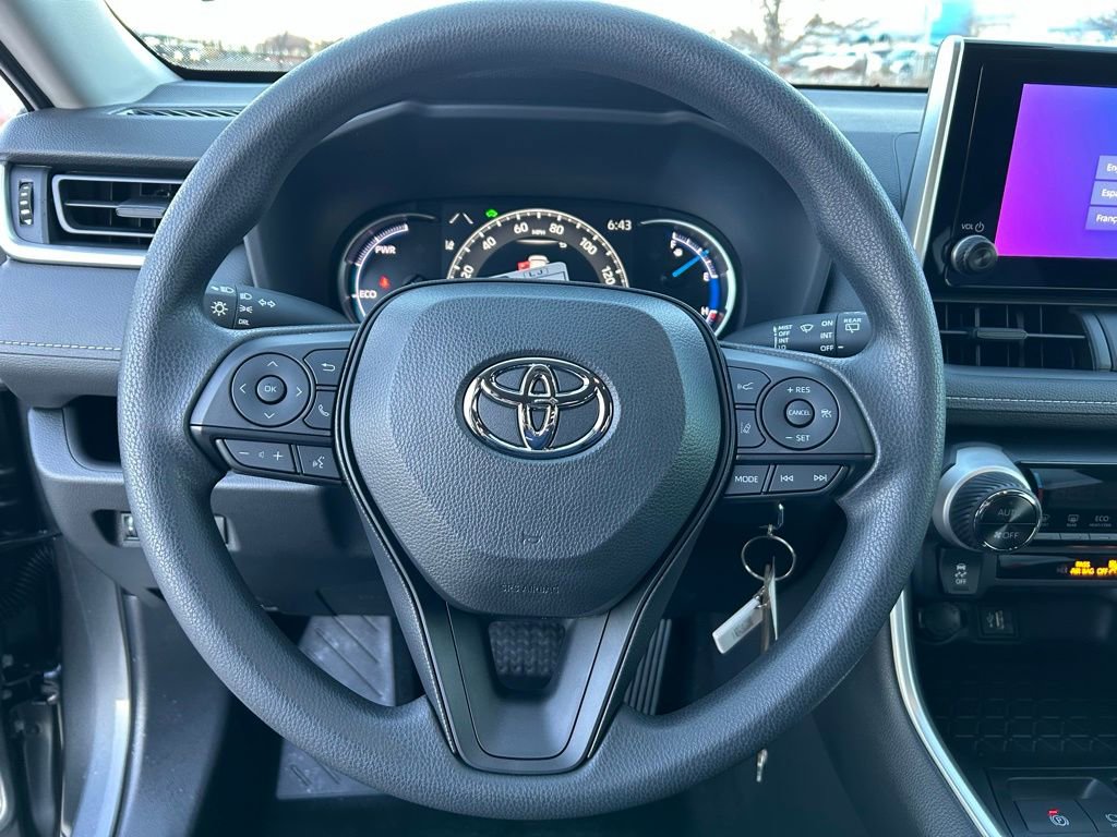 Used 2025 Toyota RAV4 LE image 11