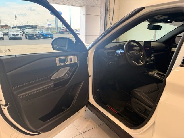Used 2021 Ford Explorer ST w/ Equipment Group 401A AWD/4WD image 11