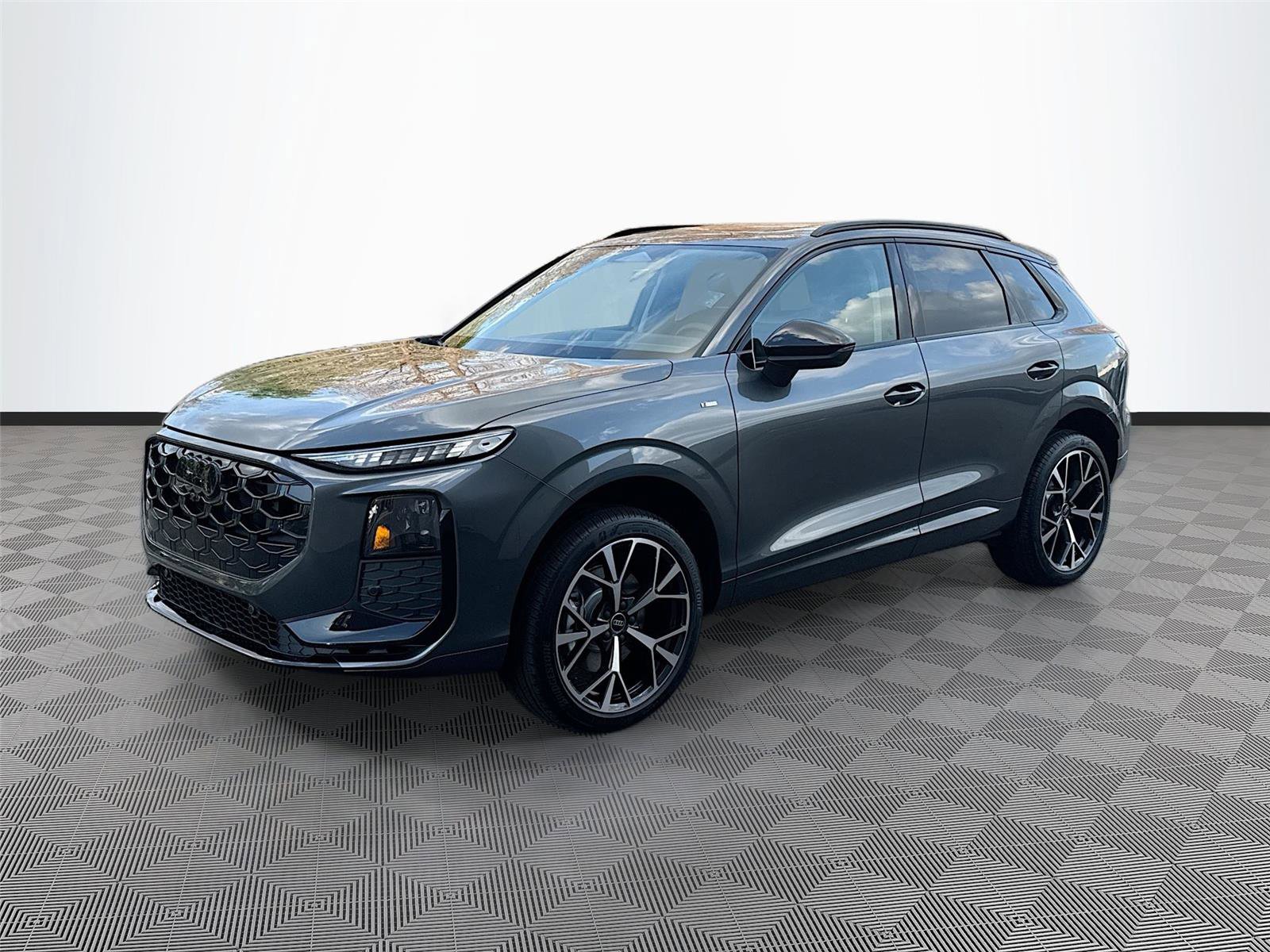 New 2026 Audi Q3 quattro 2.0T image 3