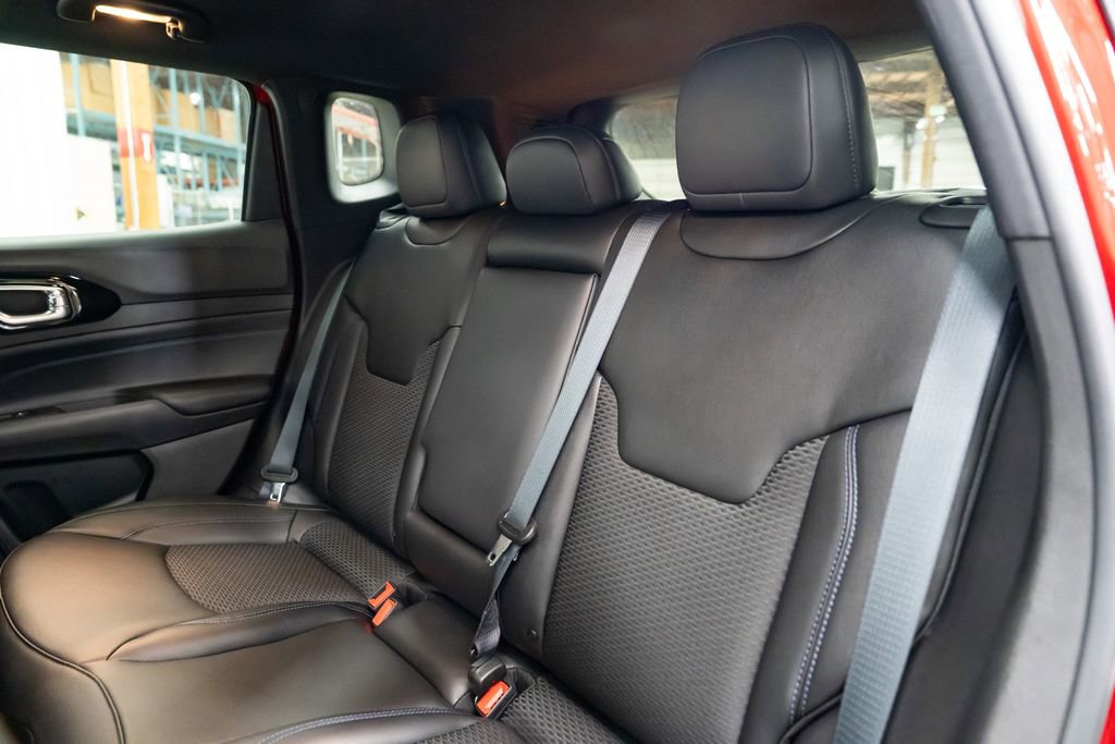 New 2026 Jeep Compass Latitude AWD/4WD image 24