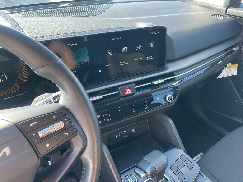 New 2026 Kia Sportage LX FWD image 15