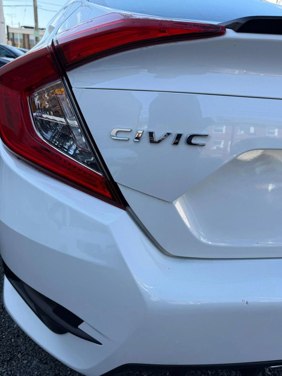 Used 2020 Honda Civic Sport image 12