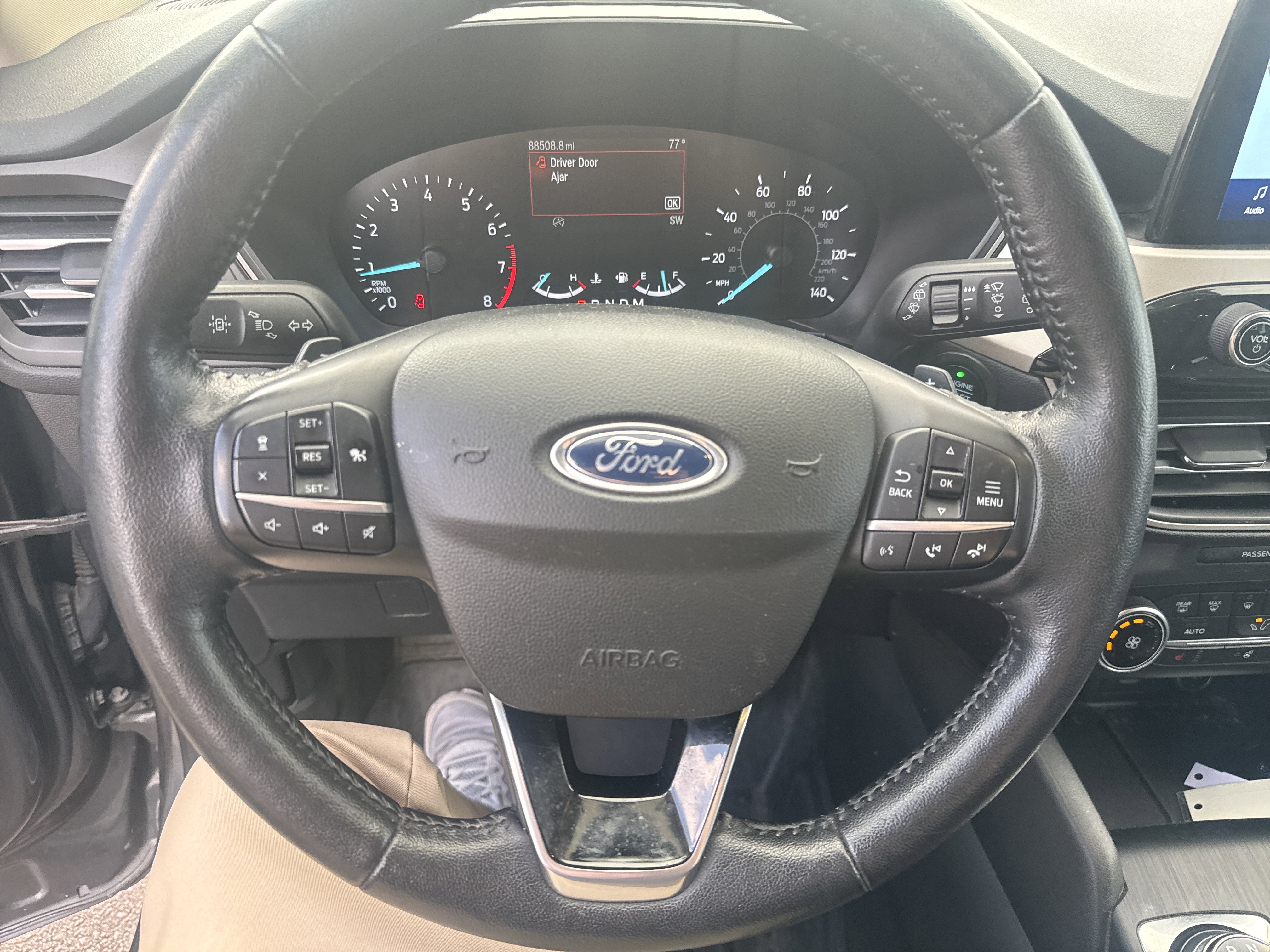 Used 2020 Ford Escape SEL image 17