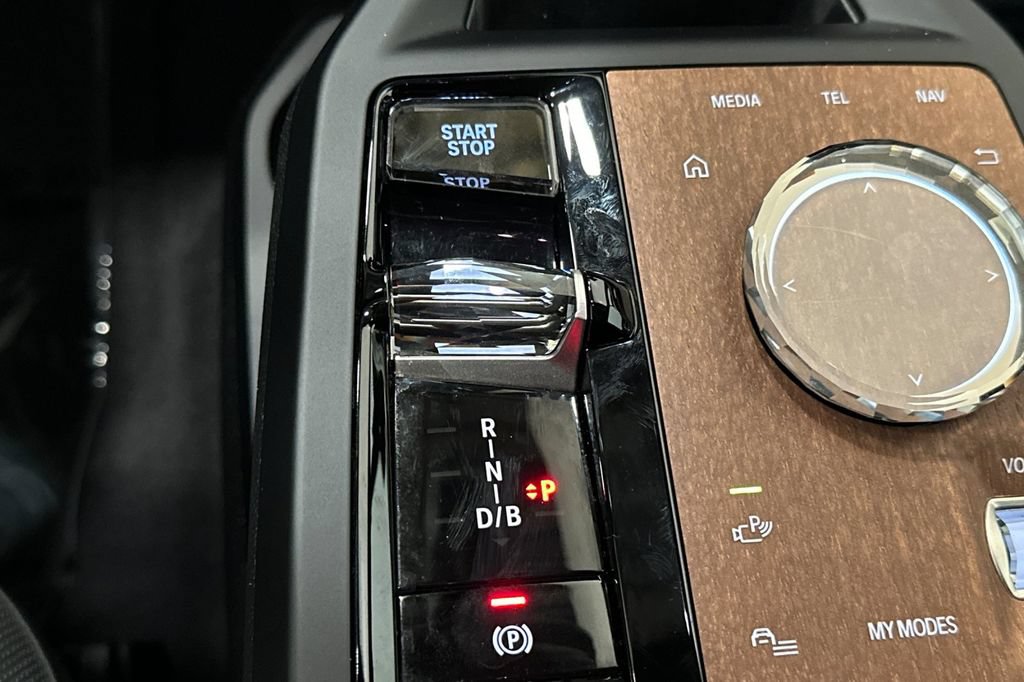 Certified 2023 BMW iX M60 AWD/4WD image 26