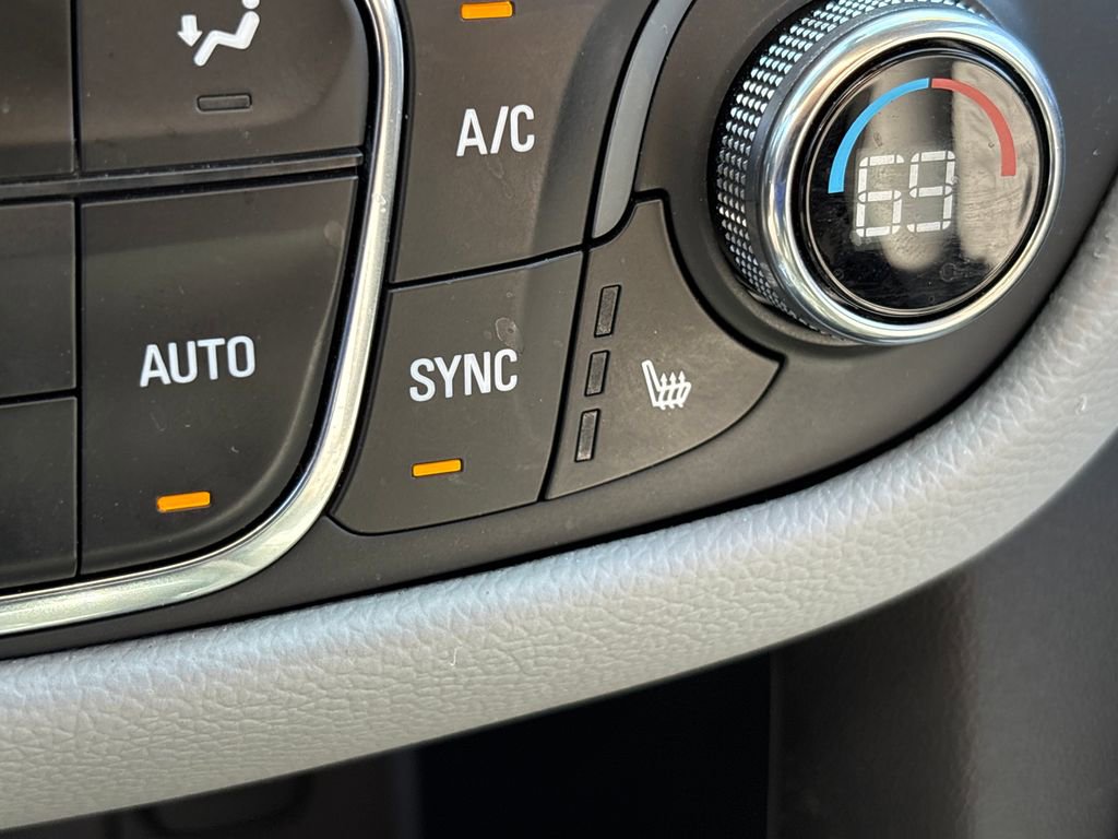 Certified 2023 Chevrolet Equinox LT image 18