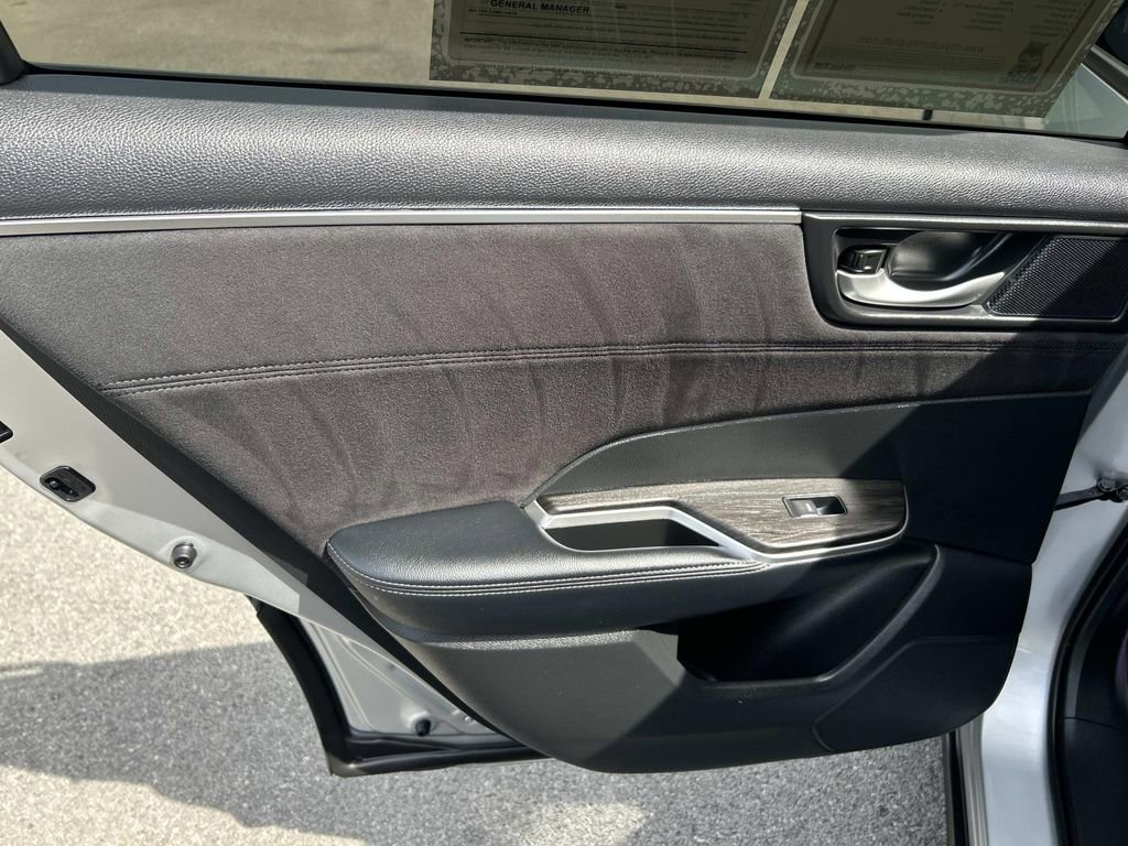 Used 2018 Honda Clarity Touring image 20