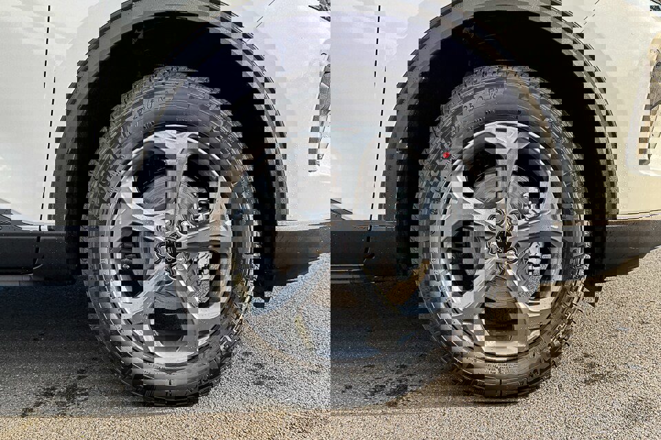 New 2025 Ford Escape ST-Line w/ Tech Pack #1 image 16