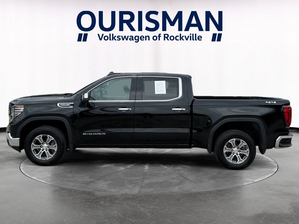 Used 2024 GMC Sierra 1500 SLT AWD/4WD image 3
