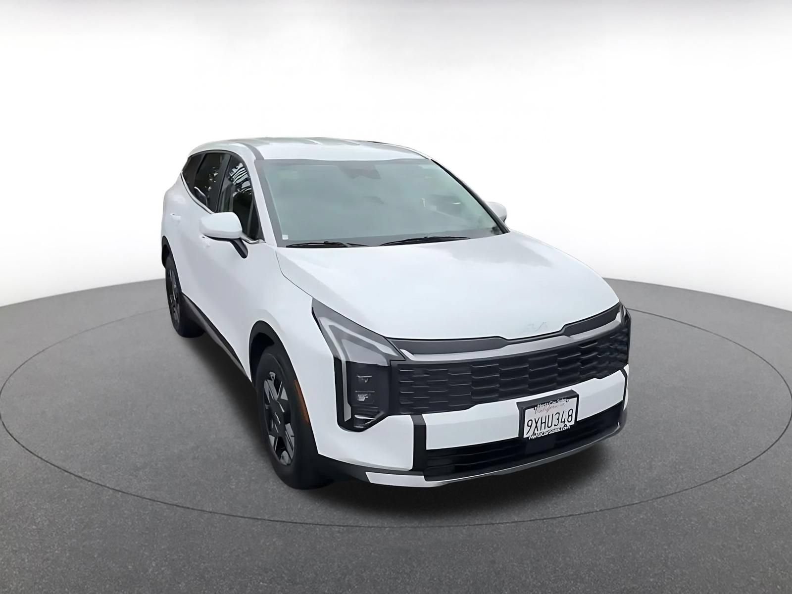 Used 2026 Kia Sportage LX FWD image 3
