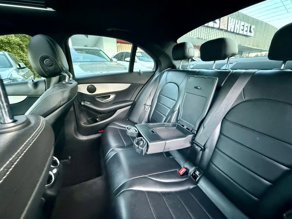 Used 2018 Mercedes-Benz C 300 Sedan image 34