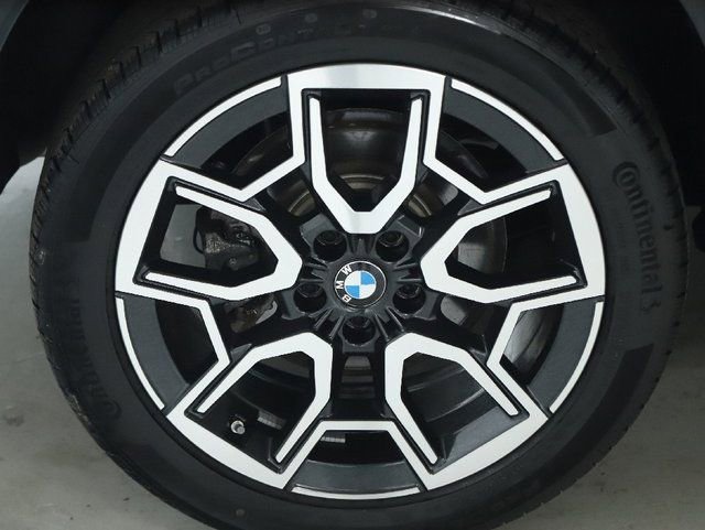 Used 2026 BMW X1 xDrive28i image 13