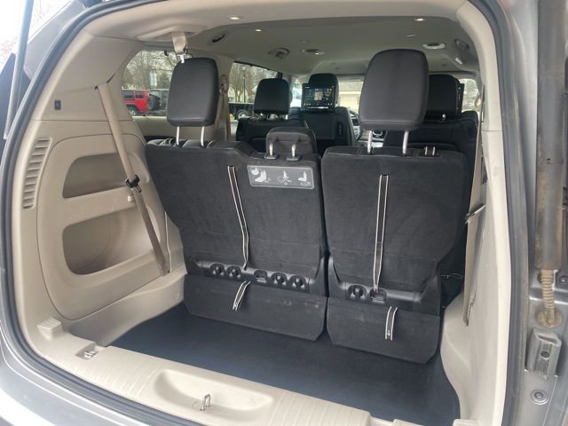 Used 2019 Chrysler Pacifica Touring-L Plus image 17