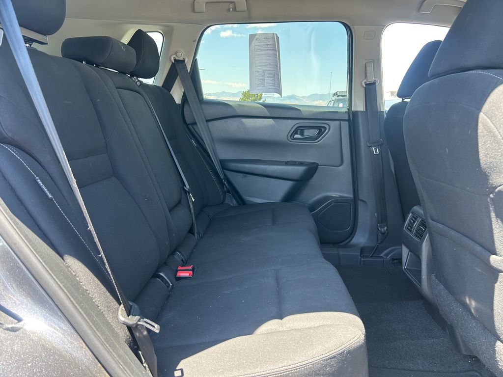 Used 2024 Nissan Rogue S AWD/4WD image 30