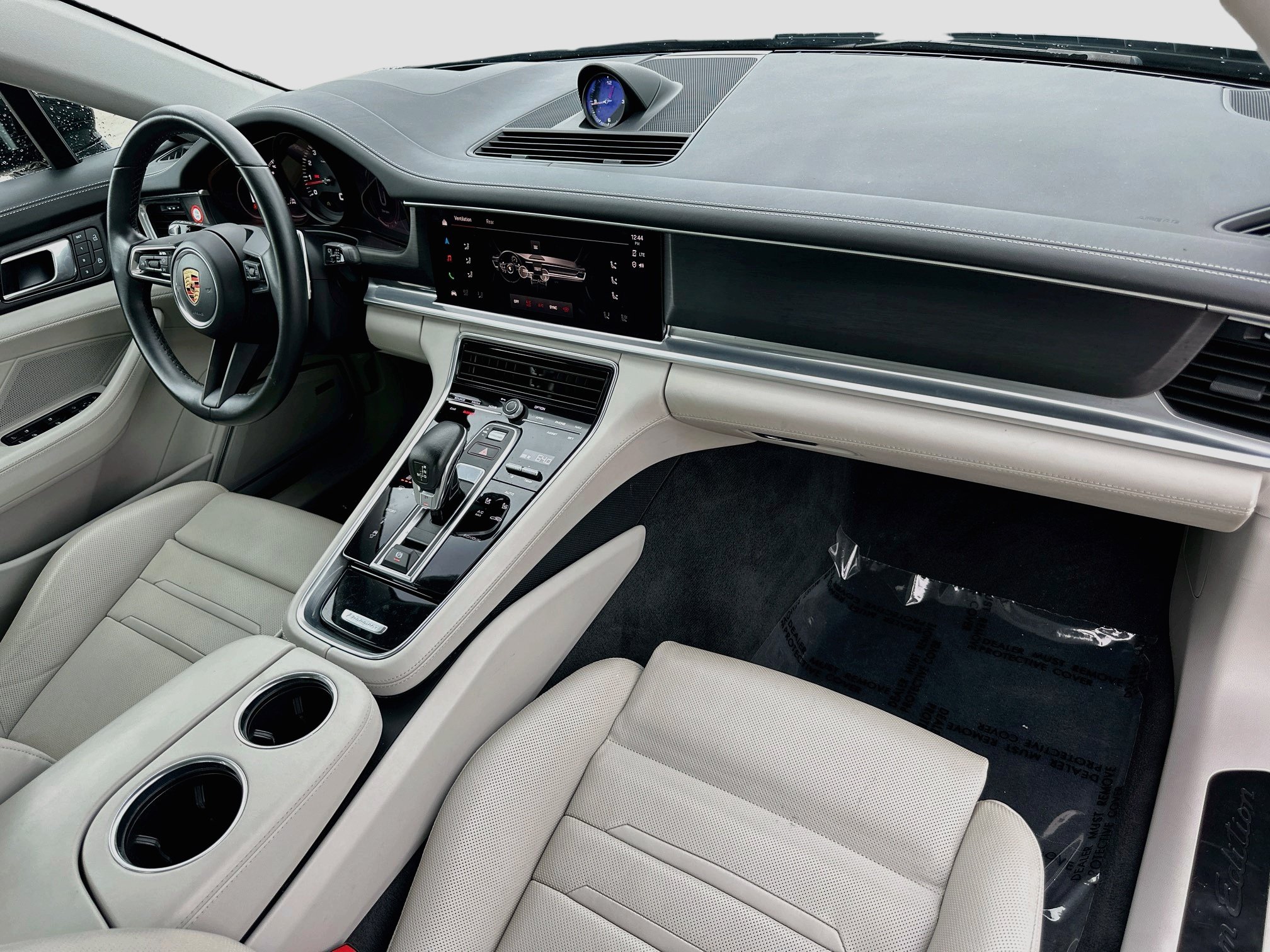Used 2023 Porsche Panamera Platinum Edition w/ Assistance Package RWD image 30