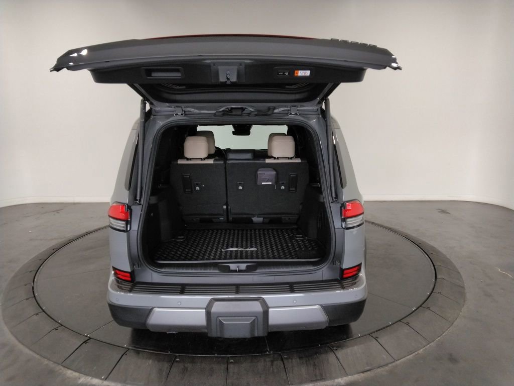 Used 2024 Lexus GX 550 image 9