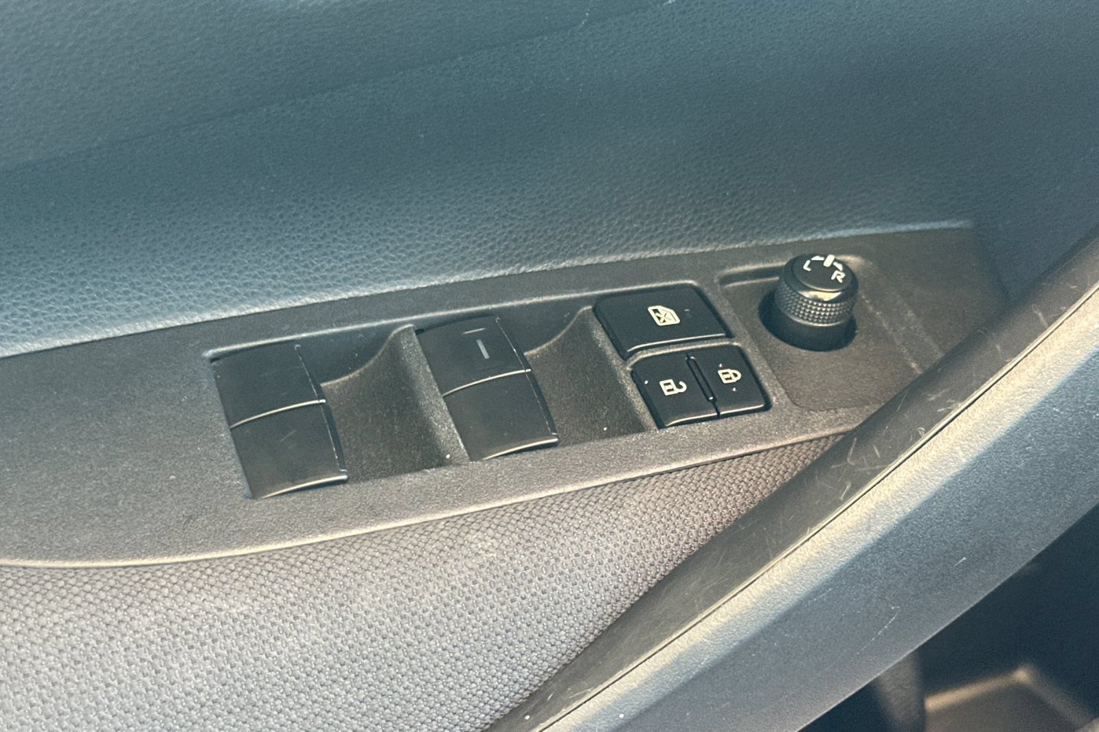 Certified 2024 Toyota Corolla LE FWD image 14