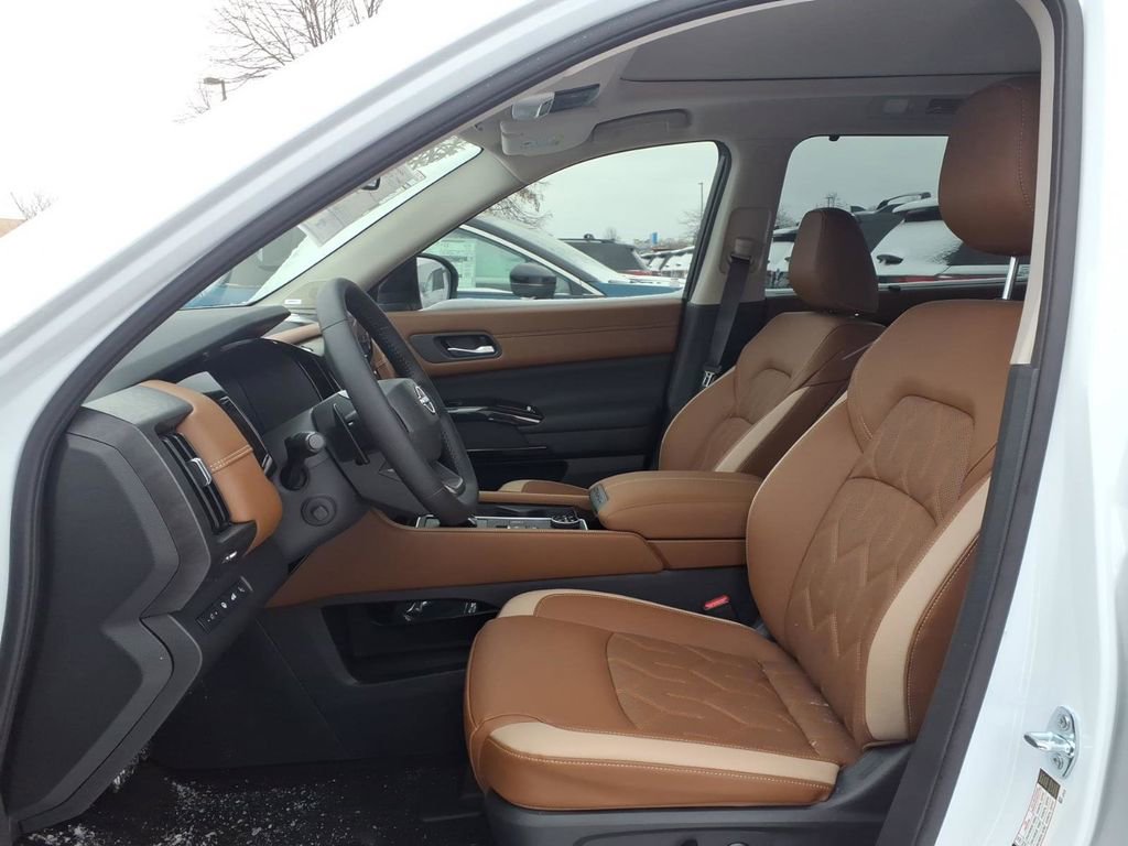 New 2026 Nissan Pathfinder Platinum image 26