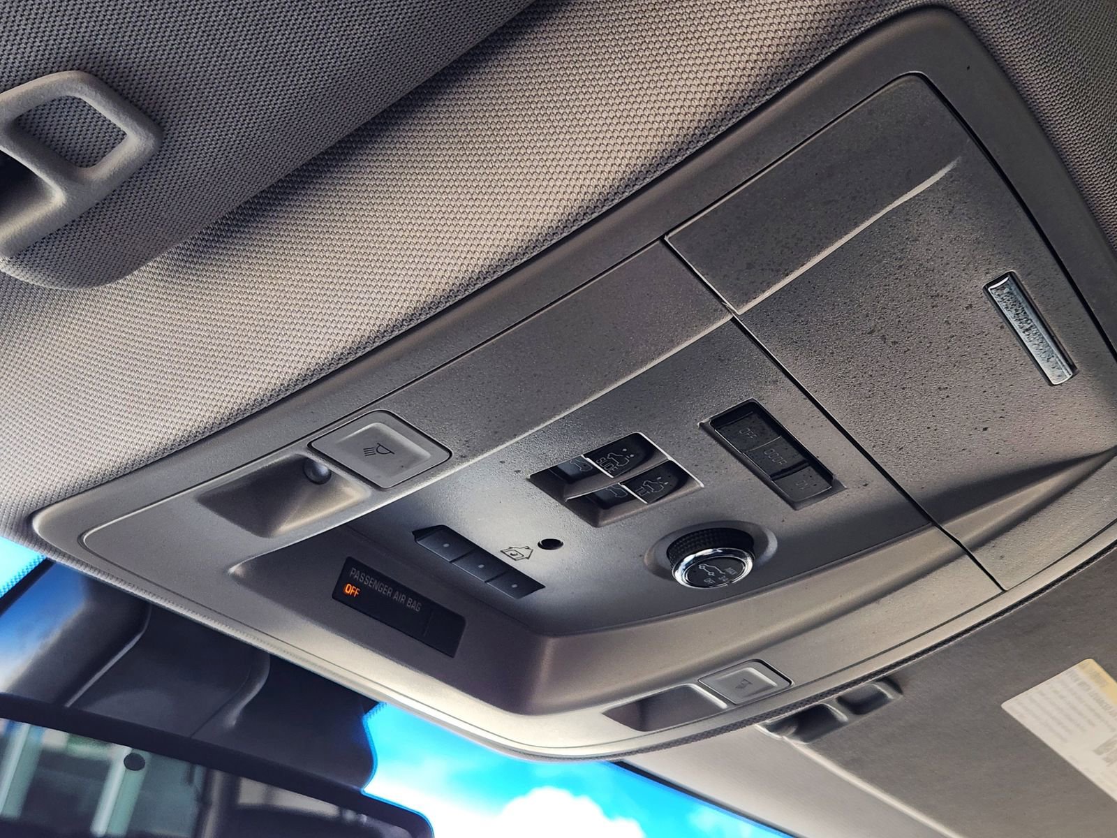 Used 2015 Chevrolet Suburban LTZ AWD/4WD image 29