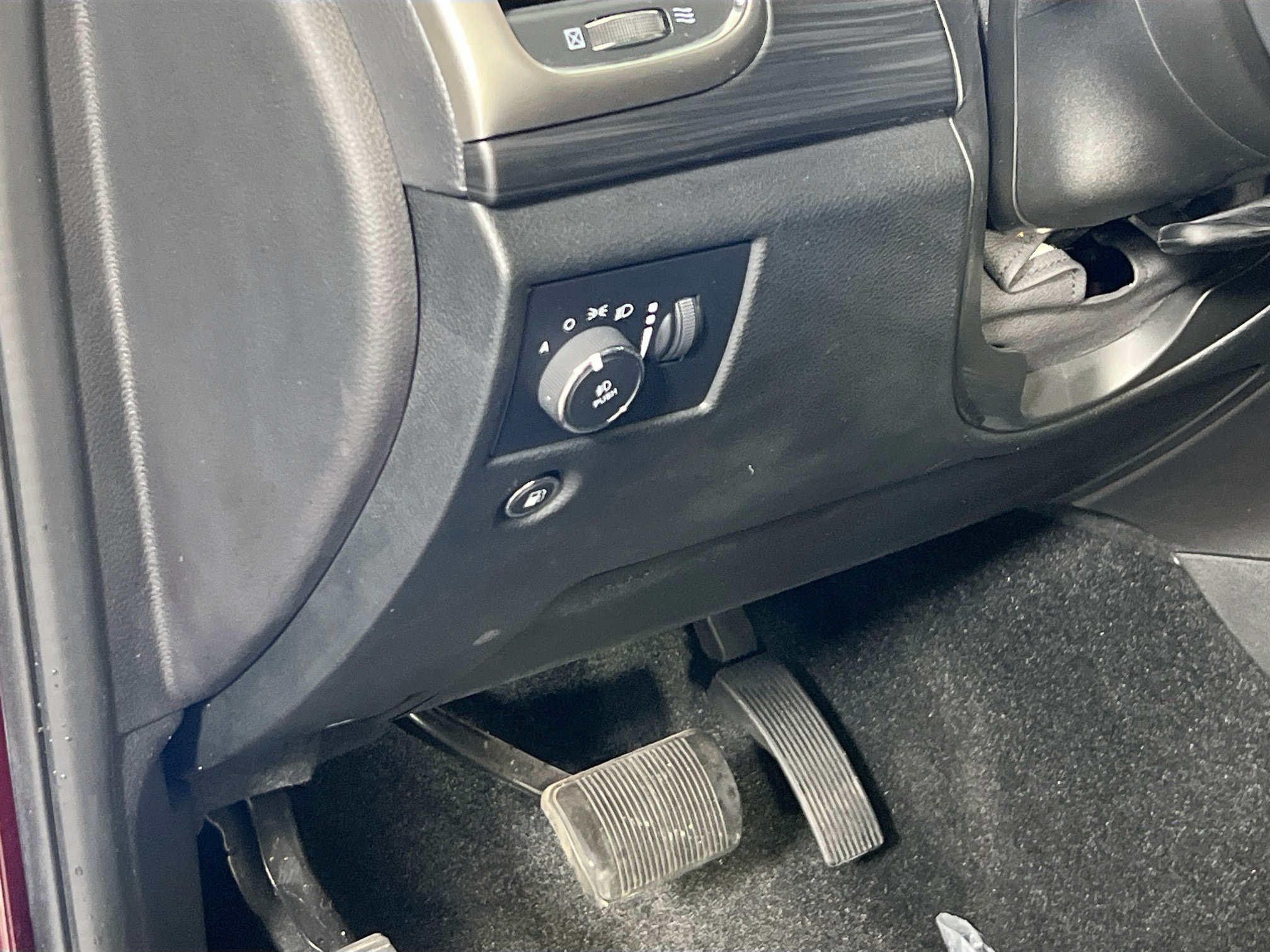 Used 2022 Jeep Grand Cherokee Laredo X AWD/4WD image 10